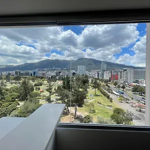 Five Stars Suites - Park Quito